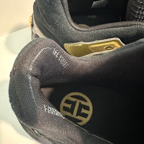 Adidas Harden, Vol 4 basketball shoe - Picture 2 of 6